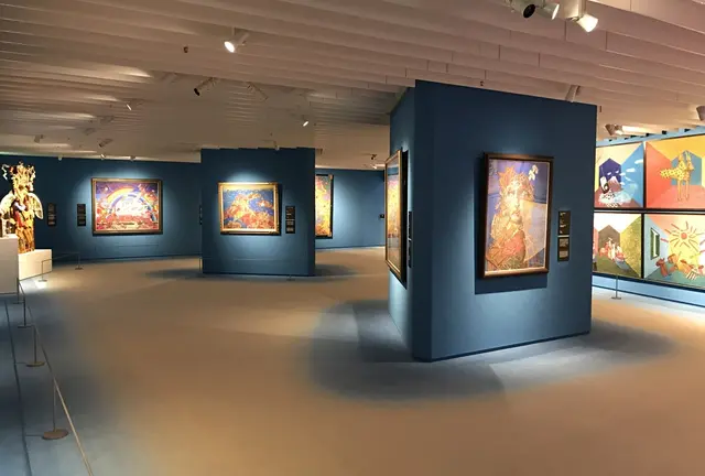 天空にある美術館で大阪を一望する眺めと大迫力の３Ｄ映像、色彩豊かな「アフレスコ画」の世界を体感！