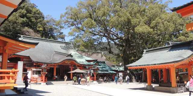 世界遺産の那智大社と勝浦温泉