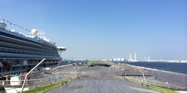 横浜で一番美しい場所大さん橋に行こう！