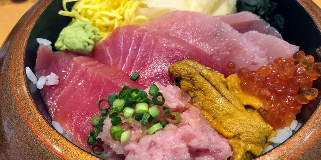 【神奈川】京急マグロ切符で遊び倒す。船🚢！島、海鮮、温泉♨️地元の居酒屋てんこもり。by電車・バス