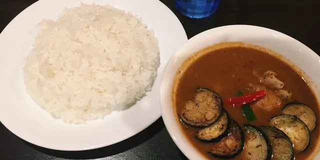 【新宿】でカレー、エスニックめぐり