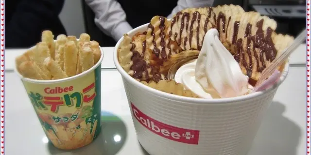 東京おかしランドで揚げたてのポテトチップスやじゃがりこが食べれるらしい。