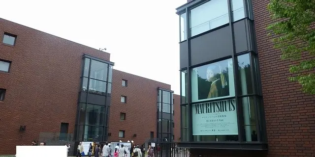 着物で散歩　新印象派展