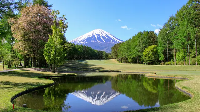 富士桜カントリーと河口湖のゴルフ旅