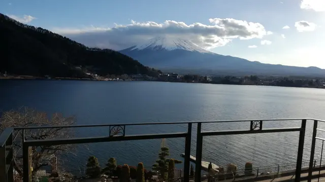 【新春】河口湖から雪化粧の富士山を望む！今年も大吉な１泊２日旅