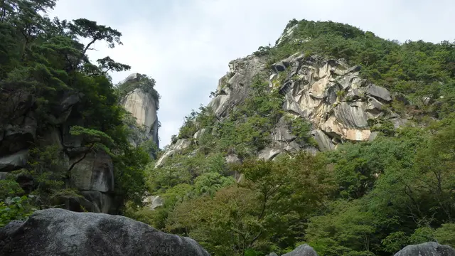 昇仙峡〜滝や渓谷などの自然を贅沢に満喫〜