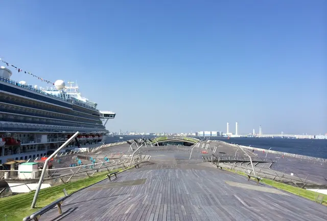 横浜で一番美しい場所大さん橋に行こう！