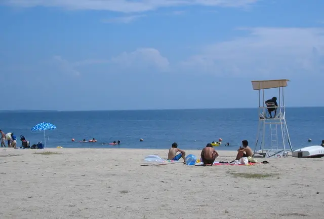 いざ、白ひげビーチで湖水浴！夏は車に乗って琵琶湖へドライブ