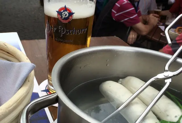 【GERMANY】ビールと白ソーセージ、絵本の中の世界。
