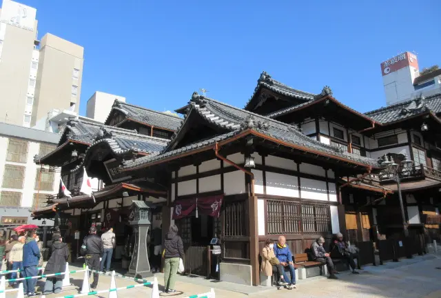 道後温泉でくつろぐ癒し旅