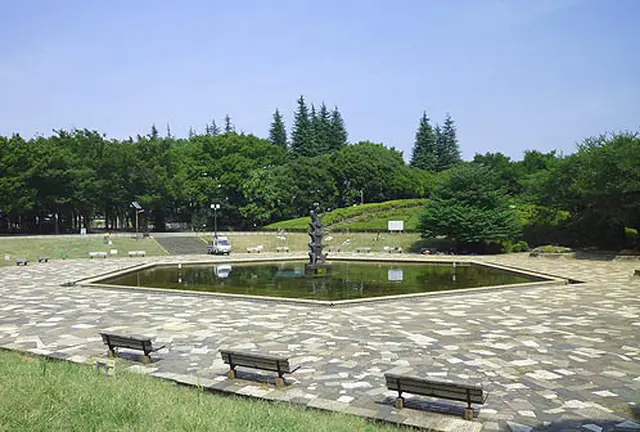 公園中心の三宿散歩