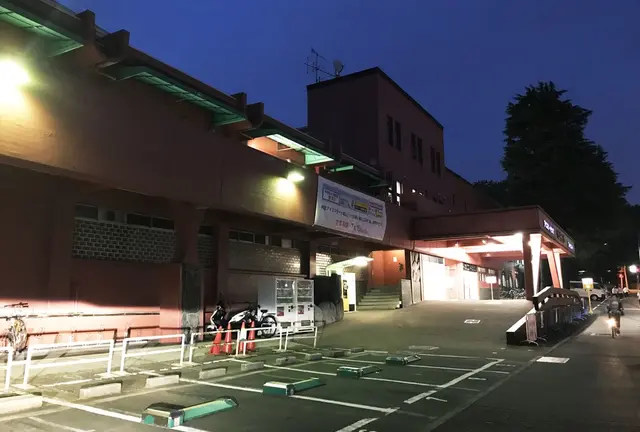 外苑でフットサルして仲間と行く時の【朝・昼・晩】