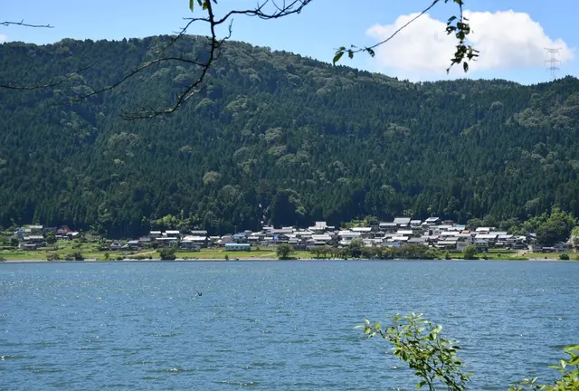 余呉湖一周散策と琵琶湖一周車窓の旅