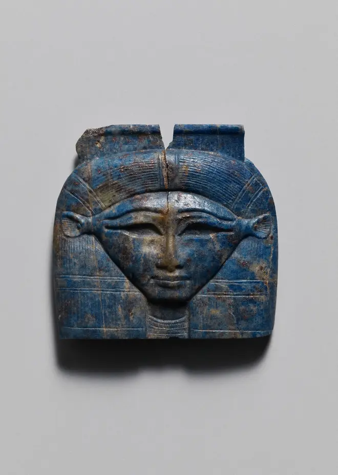 ハトホル形ペンダント エジプト　前16－前11世紀　ラピスラズリ　MIHO MUSEUM 蔵