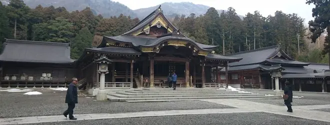 弥彦神社社務所へ行くなら おすすめの過ごし方や周辺情報をチェック Holiday ホリデー