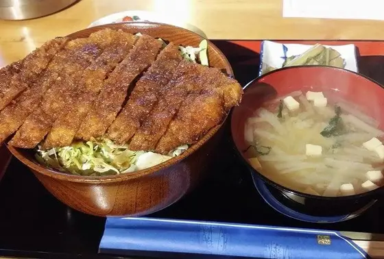 食事処 松波の「ソースカツ丼」