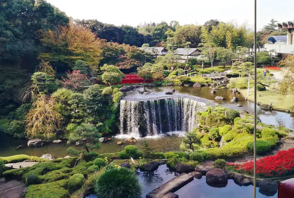 ホテルニューオータニ 日本庭園へ行くなら おすすめの過ごし方や周辺情報をチェック Holiday ホリデー