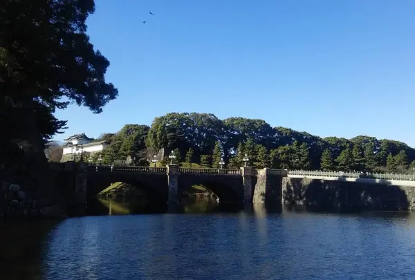 正門石橋