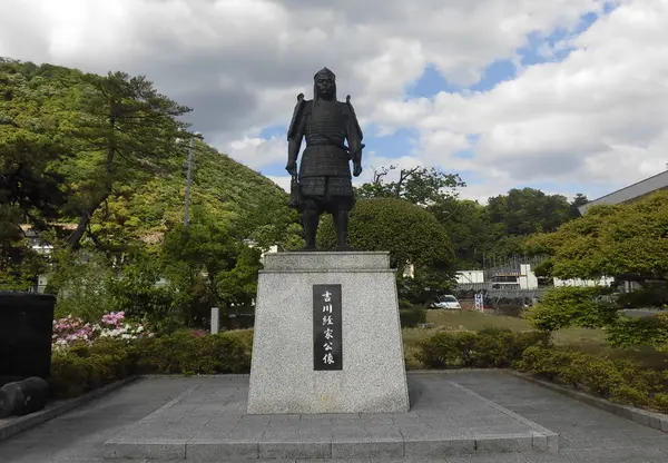 吉川経家像