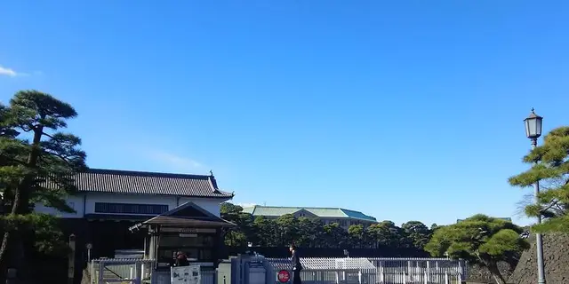 江戸城跡をめぐる皇居を散策