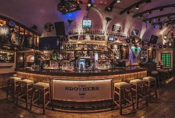 Brother's Bar And Restaurant